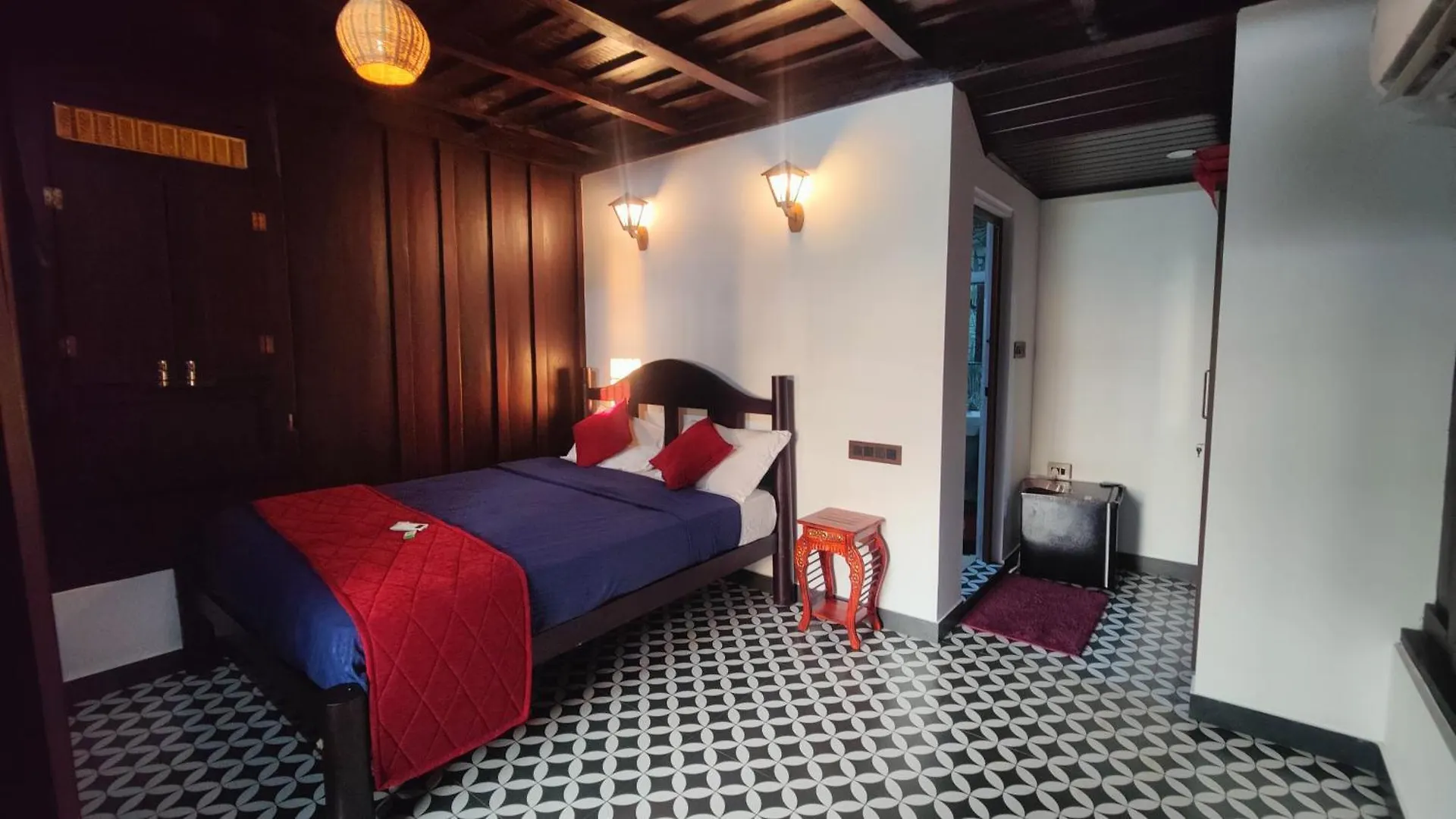 Tripsea Ayur Kerala Heritage Beach Villa Alappuzha